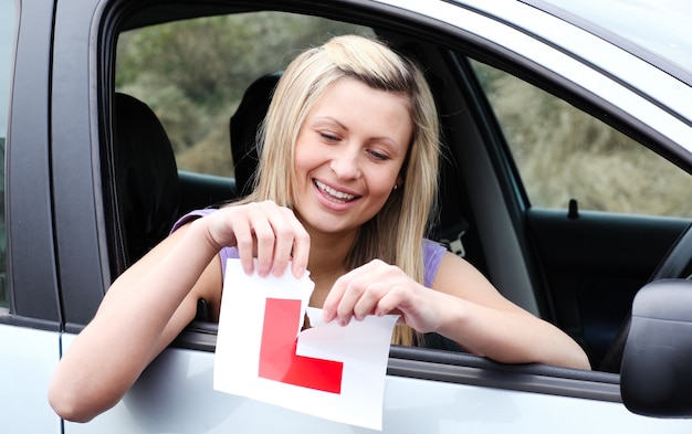 Jak sprawnie zdobyć licencję przewoźnika i rozwinąć swój biznes transportowy?