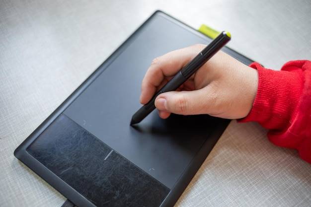 Jak zainstalować tablet graficzny One by Wacom na swoim komputerze?